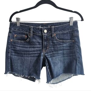 American Eagle Denim Shorts Stretch Raw Hem Size 6